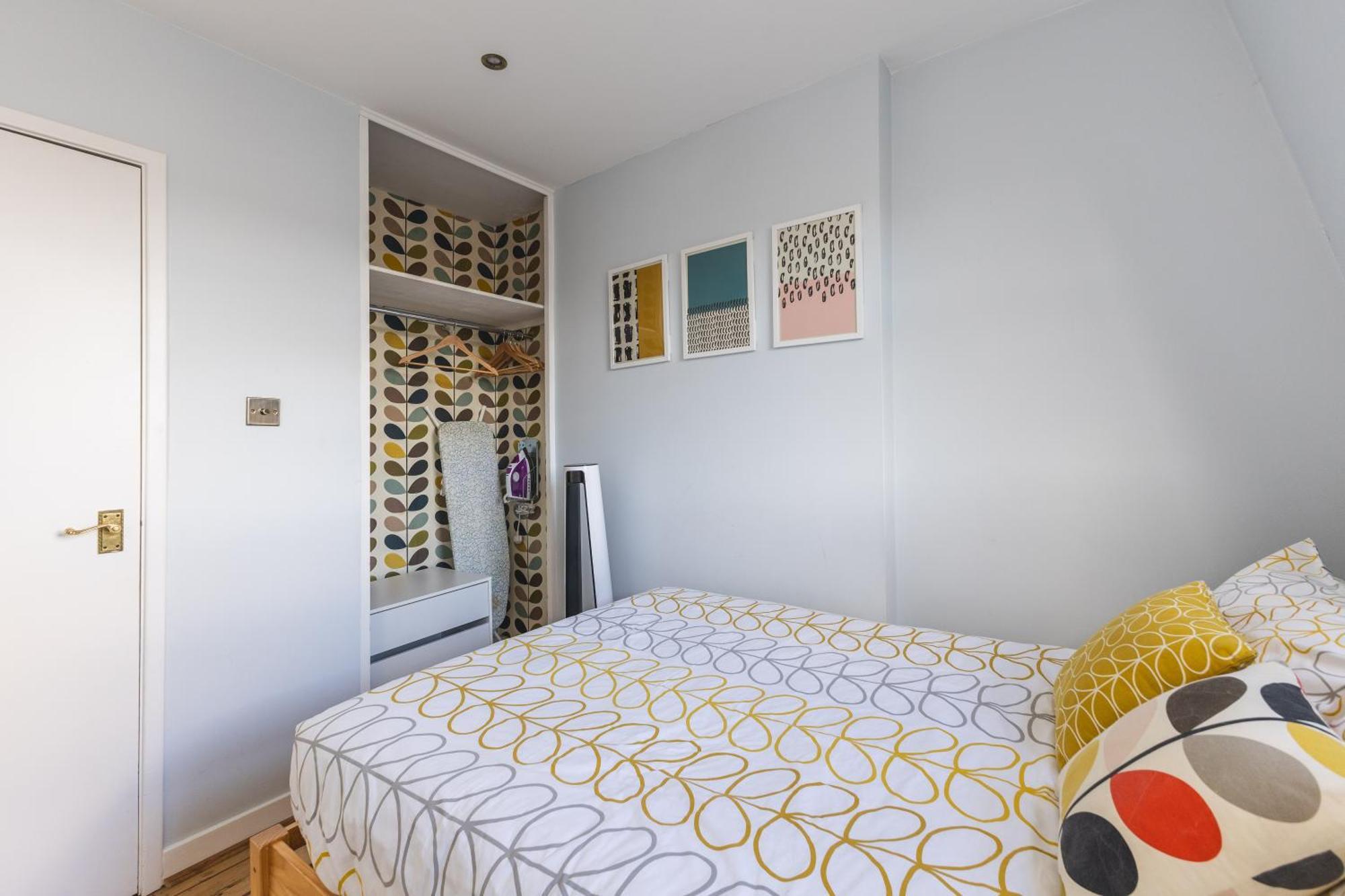 Luxurious 1-Bedroom Apartment In Kensington 런던 외부 사진