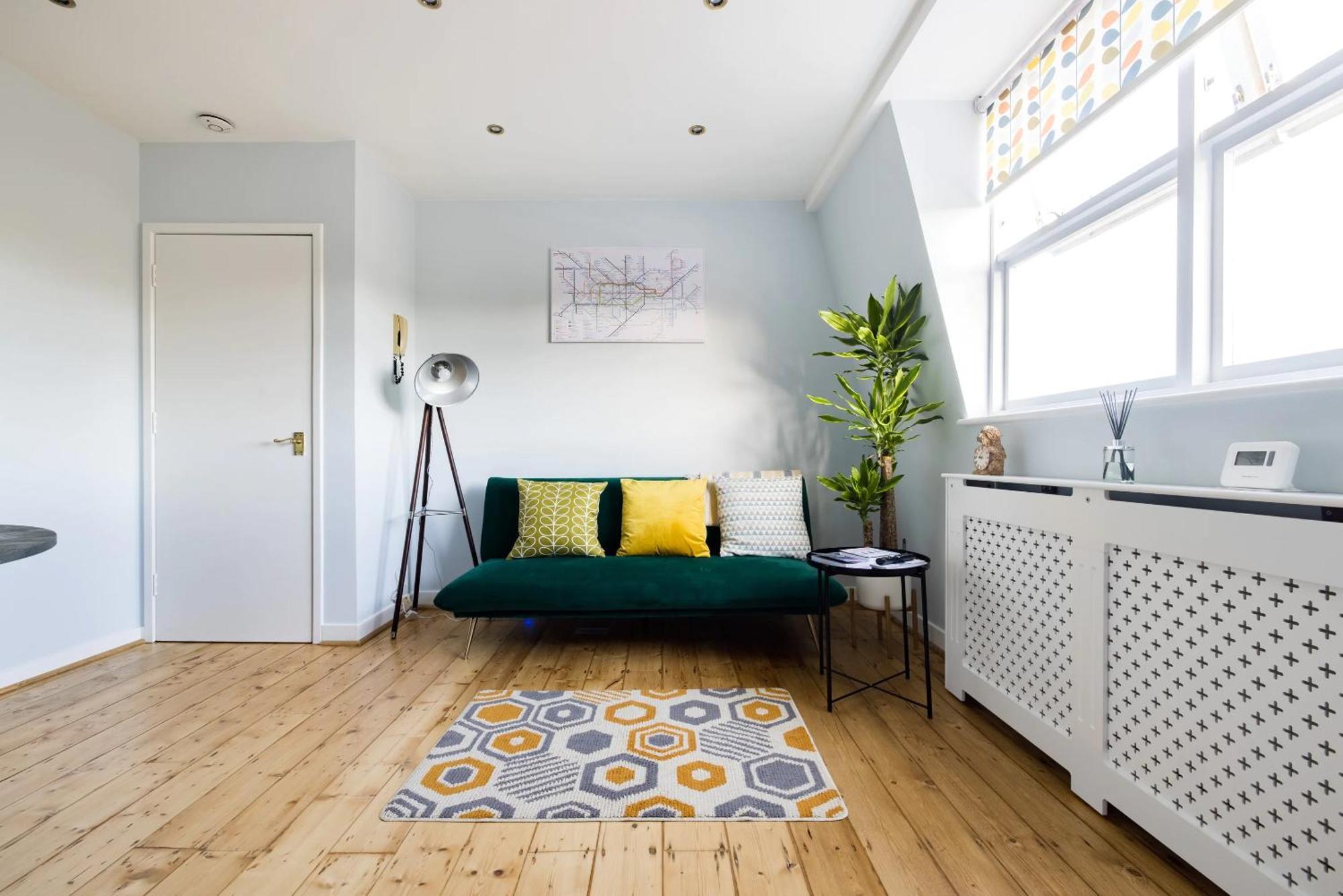 Luxurious 1-Bedroom Apartment In Kensington 런던 외부 사진